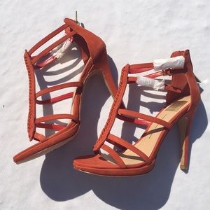 NWOT DOLCE VITA STILETTO SZ7.5